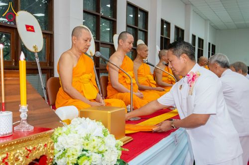ภาพ No.314713:วันเสาร์ที่ 21 มีนาคม พ.ศ. 2569 พิธีบำเพ็ญกุศล คุณพ่อณรงค์ จินตมากุล  สิริอายุ 99 ปี 11 เดือน โยมบิดา พระครูปลัดรัตนวีรวัฒน์ (รังสฤษดิ์ อิทฺธิจินตโก) ที่ปรึกษาเจ้าคณะจังหวัดปทุมธานี เจ้าอาวาสวัดพระธรรมกาย  ณ ห้องปลูกศรัทธา 2 วัดพระธรรมกาย ปทุมธานี