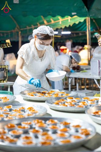 ภาพ No.300123:วันที่ 22 มกราคม พ.ศ. 2569 พิธีถวายภัตตาหารเป็นสังฆทาน แด่พระธรรมยาตรา ณ อนุสรณ์สถานบางปลา วัดบางปลา อำเภอบางเลน จังหวัดนครปฐม ในโครงการธรรมยาตรา กตัญญูบูชา มหาปูชนียาจารย์ พระมงคลเทพมุนี(สด จนฺทสโร) พระผู้ปราบมาร อนุสรณ์สถาน 7 แห่ง ปีที่ 14