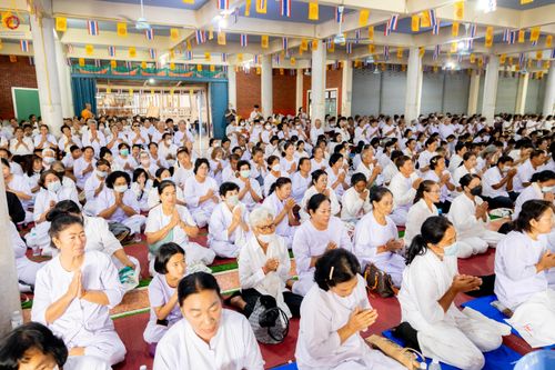 ภาพ No.301226:วันที่ 22 มกราคม พ.ศ. 2569 พิธีทอดผ้าป่าทำนุบำรุงศาสนสถาน ณ วัดใหม่พิบูลย์ผล อ.สองพี่น้อง จ.สุพรรณบุรี ในโครงการธรรมยาตรา กตัญญูบูชา มหาปูชนียาจารย์ พระมงคลเทพมุนี(สด จนฺทสโร) พระผู้ปราบมาร อนุสรณ์สถาน 7 แห่ง ปีที่ 14