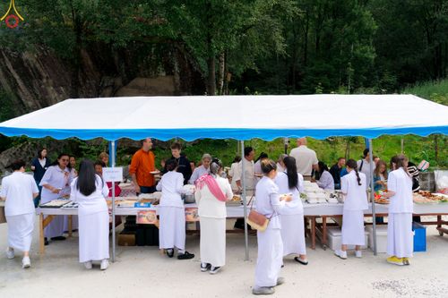 ภาพ No.85572:พิธีทอดผ้าป่าฉลองวัดพระธรรมกายเอกเกอร์ซุน  ในโอกาสสถาปนาครบรอบ 7 ปี  วันอาทิตย์ที่ 30 กรกฎาคม พ.ศ.2566 ณ วัดพระธรรมกายเอกเกอร์ซุน ประเทศนอร์เวย์