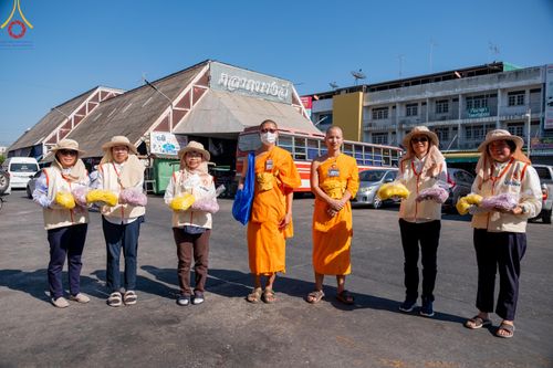 ภาพ No.105854:V.2 ทุ่มเท การเตรียมงาน เก็บงาน การรับบุญของเจ้าหน้าที่หน่วยงานต่างๆ เพื่อโครงการธรรมยาตรา กตัญญูบูชามหาปูชนียาจารย์ พระมงคลเทพมุนี (สด จนฺทสโร) พระผู้ปราบมาร อนุสรณ์สถาน 7 แห่ง ปีที่ 12 ระหว่างวันที่ 2 - 31 มกราคม พ.ศ.2567