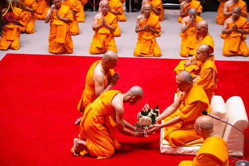 ภาพ No.321394:วันเสาร์ที่ 11 เมษายน พ.ศ.2569 พิธีขอบรรพชา พิธีขอสรณคมณ์และศีล, พิธีถวายบาตร พิธีอุปสมบท โครงการอุปสมบทหมู่ บูชาธรรมหลวงพ่อธัมมชโย พ.ศ.2569 โครงการอุปสมบทหมู่ธรรมทายาท ระดับอุดมศึกษา รุ่น 53 (ภาคฤดูร้อน) ณ วัดพระธรรมกาย ปทุมธานี