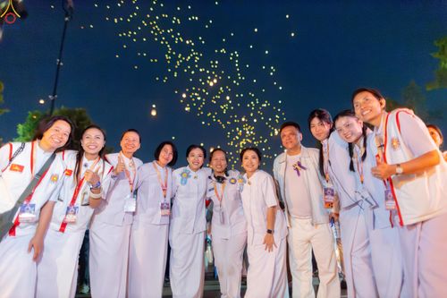 ภาพ No.333362:วันอาทิตย์ที่ 31 พฤษภาคม พ.ศ. 2569 MBMI ,WALUB , มูลนิธิธรรมกาย , การท่องเที่ยวและการบินแห่งอินโดนีเซีย (injourney destinations) , สหภาพพระธรรมทูตไทยในอินโดนีเซีย-แอฟริกา และเครือข่าย คณะสงฆ์มหายาน , วัชรยาน และเถรวาท ในอินโดนีเซีย ร่วมกันการจัดงานเฉลิมฉ