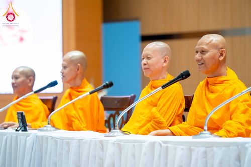 ภาพ No.309361:วันที่ 5-7 กุมภาพันธ์ พ.ศ. 2569 สัมมนาผู้นำบุญเตรียมงาน มหาสังฆทาน 40,000 วัด ฉลองอายุวัฒนมงคล 84 ปี หลวงพ่อธัมมชโย วันคุ้มครองโลก 22 เมษายน พ.ศ.2568 ณ เวิล์ดพีซวัลเล่ย์ เขาใหญ่ จ.นครราชสีมา