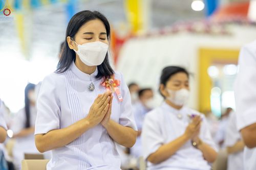 ภาพ No.65185:พิธีบูชาข้าวพระ และสาธุชนปฏิบัติธรรมร่วมกัน ในวันอาทิตย์ต้นเดือนที่ 4 ธันวาคม พ.ศ. 2565 ณ วัดพระธรรมกาย จ.ปทุมธานี