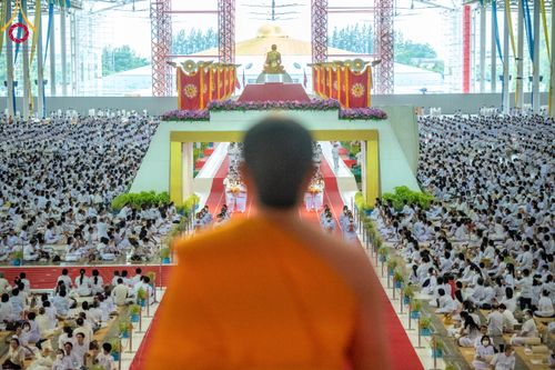 ภาพ No.92273:พิธีทอดกฐินธรรมชัยเพื่อสร้างอาคาร 115 ปี คุณยายอาจารย์มหารัตนอุบาสิกาจันทร์ ขนนกยูง อาทิตย์ต้นเดือนที่ 5 พฤศจิกายน พ.ศ. 2566 ณ วัดพระธรรมกาย จ.ปทุมธานี