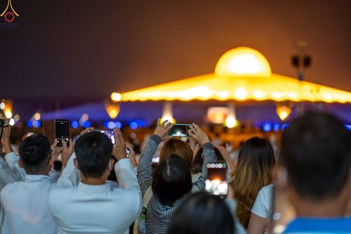 ภาพ No.68651:พิธีสวดมนต์ข้ามปี วันที่ 31 ธันวาคม พ.ศ. 2565 ณ มหารัตนวิหารคด วัดพระธรรมกาย จ.ปทุมธานี