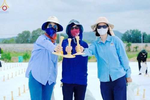 ภาพ No.211259:วันเสาร์ที่ 15 มีนาคม พ.ศ. 2568  การเตรียมงานของเจ้าหน้าที่ เพื่องานฉลองปทุมเจดีย์ ณ ศูนย์อบรมเยาวชนปัตตานี