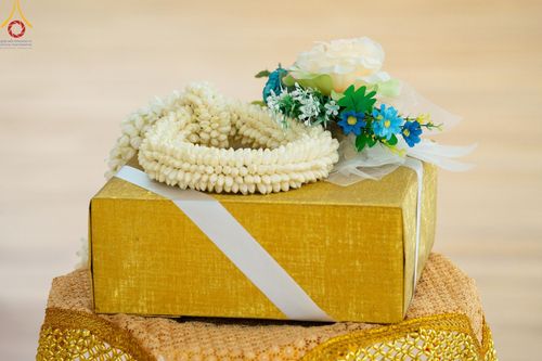 ภาพ No.153313:พิธีมุทิตาสักการะ พระภิกษุ-สามเณร ผู้สอบไล่ได้เปรียญธรรม ประโยค 1-2 ถึงประโยค ป.ธ.9 และบาลีศึกษา ประโยค1-2 ถึง บ.ศ.9 , พิธีมอบดวงแก้วสามเณรผู้ทรงบาลีไวยากรณ์ วัดพระธรรมกาย และ ศูนย์ส่งเสริมศีลธรรมในประเทศและต่างประเทศ วันอาทิตย์ที่ 8 กันยายน พ.ศ.2567