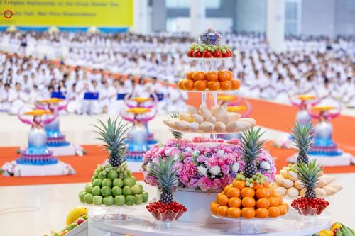 ภาพ No.243721:วันอาทิตย์ที่ 7 กันยายน พ.ศ. 2568 พิธีบูชาครูผู้ค้นพบวิชชาธรรมกาย , พิธีบูชาข้าวพระ ณ สภาธรรมกายสากล วัดพระธรรมกาย