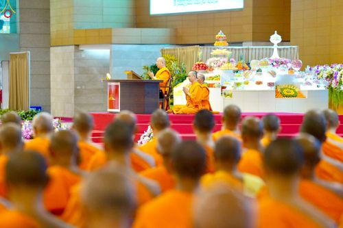 ภาพ No.227987:วันอาทิตย์ที่ 1 มิถุนายน พ.ศ. 2568 พิธีตักบาตร , พิธีบูชาข้าวพระ ณ วัดพระธรรมกาย จ.ปทุมธานี