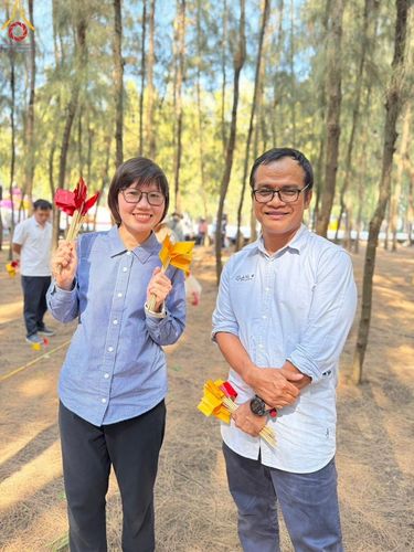 ภาพ No.198839:V.50 สารพัดV สารพัดดี ที่ธรรมยาตรา ในโครงการธรรมยาตรา กตัญญูบูชา มหาปูชนียาจารย์ พระมงคลเทพมุนี(สด จนฺทสโร) พระผู้ปราบมาร อนุสรณ์สถาน 7 แห่ง ปีที่ 13 ระหว่างวันที่ 2-31 มกราคม พ.ศ. 2568