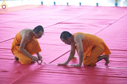 ภาพ No.60639:V.38 ทุ่มพลังเพื่อพ่อครบ 80 ปี ภาพการเตรียมงานของหน่วยงานต่างๆ เพื่อพิธีฉลองอายุวัฒนมงคล 80 ปี หลวงพ่อธัมมชโย และรับถวายมหาสังฆทาน 10,000 กว่าวัดทั่วประเทศ ในวันคุ้มครองโลก วันจันทร์ที่ 22 เมษายน พ.ศ. 2567