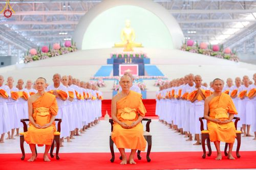 ภาพ No.180656:พิธีบรรพชาอุปสมบท โครงการอุปสมบทบูชาธรรมมหาปูชนียาจารย์ ประจำปีพุทธศักราช 2567 วันเสาร์ที่ 7 ธันวาคมพ.ศ. 2567 ณ วัดพระธรรมกาย จ.ปทุมธานี