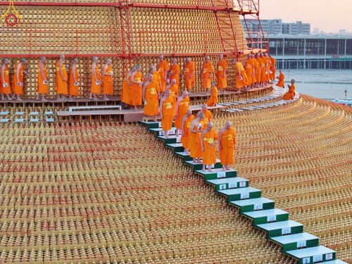 ภาพ No.194613:พิธีปฐมเริ่มสุวรรณรังสรรค์มหาธรรมกายเจดีย์ วันจันทร์ที่ 13 มกราคม พ.ศ. 2568 ณ มหาธรรมกายเจดีย์ วัดพระธรรมกาย จ.ปทุมธานี