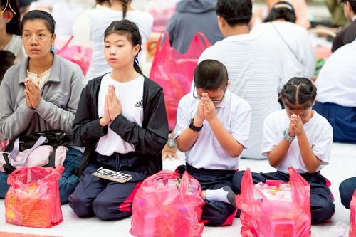 ภาพ No.245366:วันอาทิตย์ที่ 14 กันยายน พ.ศ. 2568 ตักบาตรพระ 555 รูป มหากุศล  น้อมถวายเป็นพุทธบูชา ณ หอนาฬิกาเบตง อ.เบตง จ.ยะลา