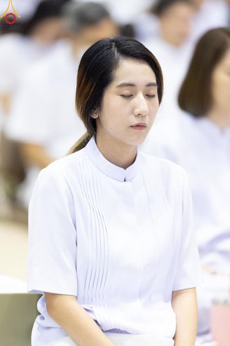 ภาพ No.143511:พิธีตักบาตร ข้าวสารอาหารแห้ง ณ บ้านแก้วเรือนทองคุณยายฯ และ พิธีบูชาข้าวพระ  ณ สภาธรรมกายสากล วัดพระธรรมกาย วันอาทิตย์ที่ 7 กรกฎาคม พ.ศ. 2567