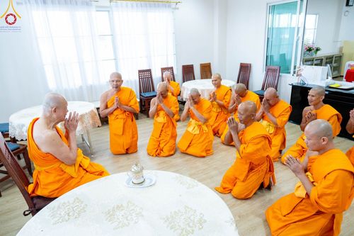 ภาพ No.87121:พิธีทักษิณานุปทานแด่บรรพชนตระกูลผ่องสวัสดิ์ และหมู่ญาติที่ล่วงลับไปแล้ว ณ มหาเจดีย์ทัตตชีโว ศูนย์อบรมเยาวชนกาญจนบุรี วันที่ 31 สิงหาคม พ.ศ. 2566