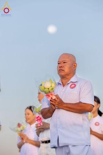 ภาพ No.276634:วันเสาร์ที่ 6 ธันวาคม  พ.ศ. 2568 พิธีเวียนประทักษิณและพิธีวันทาเจดีย์ โครงการอุปสมบทบูชาธรรมมหาปูชนียาจารย์ ประจำปี พ.ศ.2568 โครงการบวชพระนานาชาติ AEC และ WAB รุ่น CEO (นักบริหาร) รุ่นที่ 5 ณ มหาธรรมกายเจดีย์ วัดพระธรรมกาย