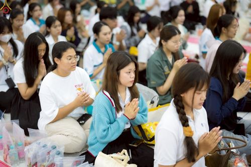 ภาพ No.243083:วันพฤหัสบดีที่ 4 กันยายน พ.ศ. 2568 เวลา 07.00-08.15 น. มหาวิทยาลัยเกษตรศาสตร์ กำแพงแสน ร่วมทำบุญตักบาตร Freshy KU85 พระสงฆ์ 85 รูป