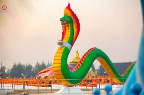 ภาพ No.198630:พระธรรมยาตราปฏิบัติธรรม และถ่ายภาพหมู่ประวัติศาสตร์ ณ อนุสรณ์สถานบางปลา วัดบางปลา อำเภอบางเลน จังหวัดนครปฐม ในโครงการธรรมยาตรา กตัญญูบูชา มหาปูชนียาจารย์ พระมงคลเทพมุนี(สด จนฺทสโร) พระผู้ปราบมาร อนุสรณ์สถาน 7 แห่ง ปีที่ 13 วันที่ 20 มกราคม พ.ศ. 2568