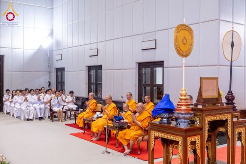 ภาพ No.231268:วันพฤหัสบดีที่ 3 กรกฏาคม พ.ศ. 2568 พิธีมุทิตาสักการะพระภิกษุนาคหลวง พระมหาพนาวัฒน์ ธมฺมนฺตคามี (จันทร์เผือก) เปรียญธรรม ๙ ประโยค ณ วัดพระธรรมกาย ปทุมธานี