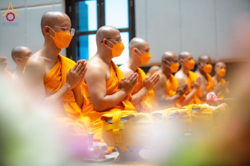 ภาพ No.62136:พิธีอุปสมบทในโครงการอุปสมบทหมู่ บูชาธรรมหลวงพ่อธัมมชโย พ.ศ.2567 ณ อุโบสถ วัดพระธรรมกาย จ.ปทุมธานี วันที่ 13-15 เมษายน พ.ศ. 2567