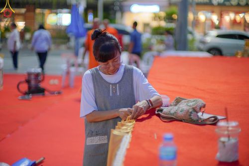 ภาพ No.126795:V.30 เต็มที่ เพื่อโคราช การเตรียมงาน ปฏิบัติงาน และเก็บงาน ของเจ้าหน้าที่หน่วยงานต่างๆ ทุกภาคส่วน เพื่อพิธีทำบุญเมืองนครราชสีมา ฉลอง 556 ปี ตักบาตรพระ 10,000 รูป ในวันเสาร์ที่ 2 มีนาคม พ.ศ.2567 ณ อนุสาวรีย์ท้าวสุรนารี จ.นครราชสีมา จัดโดย คณะสงฆ์จังหวัดนค