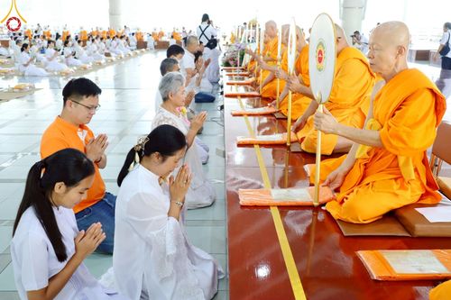 ภาพ No.213294:วันศุกร์ที่ 28 มีนาคม พ.ศ. 2568 (วันพระ แรม 15 ค่ำ เดือน 4) พิธีบุพเปตพลี ครั้งที่ 161 ร่วมอุทิศบุญแด่หมู่ญาติที่ล่วงลับไปแล้ว และสืบทอดอายุพระพุทธศาสนา ณ หอฉันคุณยายอาจารย์ฯ วัดพระธรรมกาย