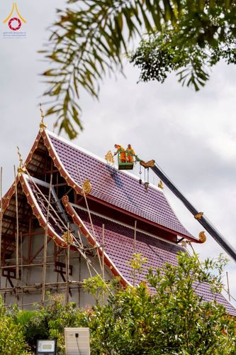 ภาพ No.255495:วันที่ 13 ตุลาคม พ.ศ. 2568 พิธีบรรจุพระบรมสารีริกธาตุ ผูกผ้า 7 สี เพื่อความเป็นสิริมงคล  และ ยกช่อฟ้า ประดิษฐานบนหลังคาอุโบสถวัดทุ่งเจริญธรรม ถวายบูชาธรรม 81 ปี หลวงพ่อธัมมชโย โดยคณะศิษยานุศิษย์ ณ วัดทุ่งเจริญธรรม อ.อมก๋อย จ.เชียงใหม่