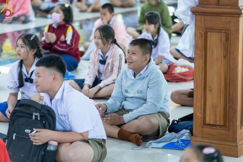 ภาพ No.186059:กิจกรรมวันรวมพลังเด็กดี V-Star ผู้นำฟื้นฟูศีลธรรมโลก จังหวัดแพร่ ณ ธุดงคสถานพรรัตนะแพร่ ต.แม่เกิ๋ง อ.วังชิ้น จังหวัดแพร่ วันที่ 23 ธันวาคม พ.ศ. 2567