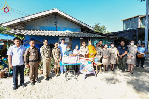 ภาพ No.201951:ผู้ว่าปทุมฯ มอบแนวทางการขับเคลื่อนพัฒนาจังหวัดฯ แก่หัวหน้าส่วนราชการ ผู้บริหารท้องถิ่น กำนัน ผู้ใหญ่บ้าน อ.คลองหลวง วันอังคารที่ 21 มกราคม พ.ศ. 2568