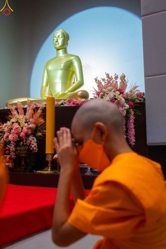 ภาพ No.84233:พิธีขอบรรพชา , พิธีขอสรณคมน์และศีล ,  พิธีรับบาตร , พิธีอุปสมบท ในโครงการบรรพชาอุปสมบทหมู่ธรรมทายาทรุ่นเข้าพรรษา และโครงการบรรพชาสามเณรโรงเรียนนานาชาติ รุ่นที่ 12 ณ โบสถ์พระไตรปิฎก วัดพระธรรมกาย วันที่ 22 กรกฎาคม พ.ศ. 2566