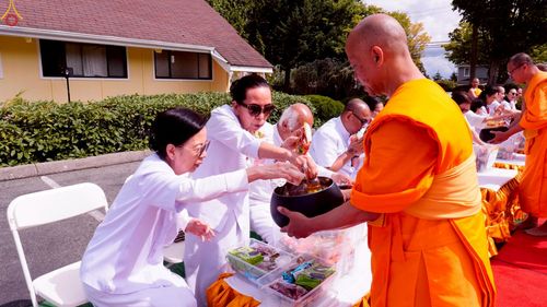 ภาพ No.239703:วันอาทิตย์ ที่ 17 สิงหาคม พ.ศ. 2568 พิธีทอดผ้าป่าฉลองครบรอบ 27 ปี วัดพระธรรมกายซีแอตเติล รัฐวอชิงตัน ประเทศสหรัฐอเมริกา