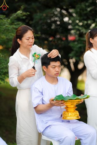 ภาพ No.147451:พิธีตัดปอยผม ขอขมา มอบบาตร ผ้าไตร โครงการปฐมอุปสมบท สมโภชอุโบสถ บูชาธรรม 80 ปี หลวงพ่อธัมมชโย ณ วัดพระธรรมกายโทชิหงิ ประเทศญี่ปุ่น วันพฤหัสบดีที่ 8 สิงหาคม พ.ศ. 2567