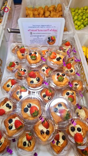 ภาพ No.202328:พิธีถวายภัตตาหารเป็นสังฆทาน แด่พระธรรมยาตรา ณ วัดพระธรรมกาย ตำบลคลองสาม อำเภอคลองหลวง จังหวัดปทุมธานี ในโครงการธรรมยาตรา กตัญญูบูชา มหาปูชนียาจารย์ พระมงคลเทพมุนี(สด จนฺทสโร) พระผู้ปราบมาร อนุสรณ์สถาน 7 แห่ง ปีที่ 13 วันที่ 27 มกราคม พ.ศ. 2568