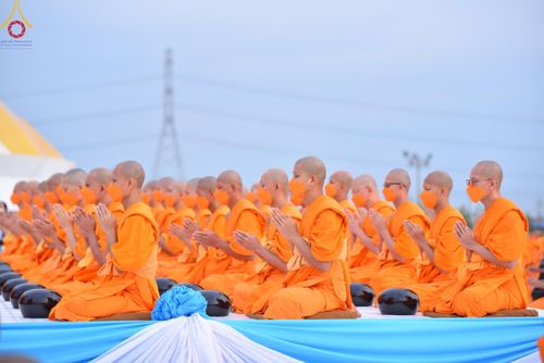 ภาพ No.118490:พิธีตักบาตรพระธรรมยาตรา ปีที่ 12 ณ อนุสรณ์สถานลำดับที่ 5 สถานที่เผยแผ่วิชชาธรรมกายครั้งแรก อนุสรณ์สถานบางปลา จ.นครปฐม วันที่ 25 มกราคม พ.ศ. 2567