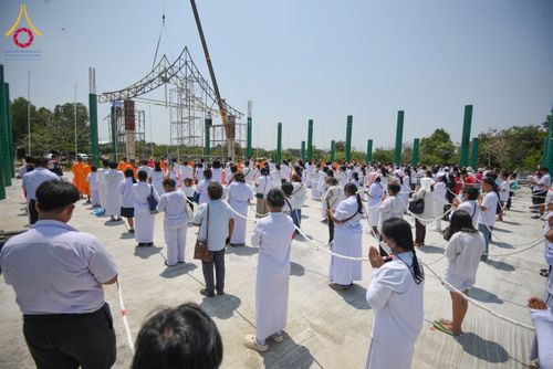 ภาพ No.131536:พิธีทอดผ้าป่ายกค้ำฟ้ามหามงคล อาคาร 80 ปี หลวงพ่อธัมมชโย ณ ศูนย์ปฏิบัติธรรมวิหารแดง ต.เจริญธรรม อ.วิหารแดง จ.สระบุรี วันที่ 17 มีนาคม พ.ศ. 2567