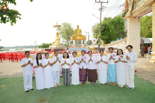 ภาพ No.135419:โครงการตักบาตรข้าวสารอาหารแห้งพระภิกษุสามเณร ๑,๐๐๐ รูป วันอังคารที่ ๙ เมษายน พ.ศ.๒๕๖๗ ณ ถนนหน้าที่ว่าการอำเภอคลองขลุง (เส้นเลียบแม่น้ำปิง) ตำบลคลองขลุง อำเภอคลองขลุง จังหวัดกำแพงเพชร