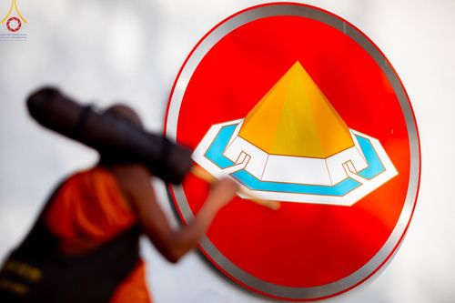 ภาพ No.193282:พิธีต้อนรับพระธรรมยาตรา ณ อนุสรณ์สถาน สถานที่เกิดในเพศสมณะ วัดสองพี่น้อง อำเภอสองพี่น้อง จังหวัดสุพรรณบุรี ในโครงการธรรมยาตรา กตัญญูบูชา มหาปูชนียาจารย์ พระมงคลเทพมุนี(สด จนฺทสโร) พระผู้ปราบมาร อนุสรณ์สถาน 7 แห่ง ปีที่ 13 วันที่ 11 มกราคม พ.ศ. 2568