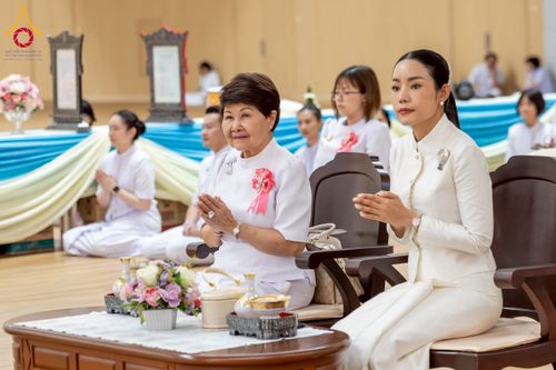 ภาพ No.232537:วันอาทิตย์ที่ 6 กรกฏาคม พ.ศ. 2568 พิธีมุทิตาสักการะพระครูสัญญาบัตร ปีพุทธศักราช 2568 ณ ห้องแก้วสารพัดนึก2 สภาธรรมกายสากล วัดพระธรรมกาย