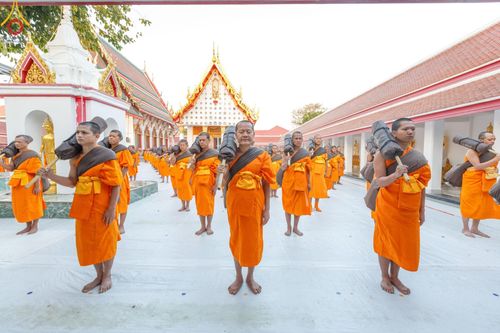 ภาพ No.194203:พระธรรมยาตราปฏิบัติธรรม และถ่ายภาพหมู่ประวัติศาสตร์ ณ วัดสองพี่น้อง ต.ต้นตาล อ.สองพี่น้อง จ.สุพรรณบุรี ในโครงการธรรมยาตรา กตัญญูบูชา มหาปูชนียาจารย์ พระมงคลเทพมุนี(สด จนฺทสโร) พระผู้ปราบมาร อนุสรณ์สถาน 7 แห่ง ปีที่ 13 วันที่ 12 มกราคม พ.ศ. 2568