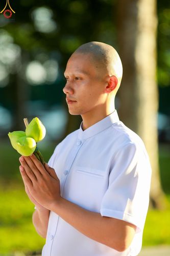 ภาพ No.159725:พิธีตัดปอยผมปลงผมนาคธรรมทายาท, พิธีบรรพชาอุปสมบทหมู่ โครงการอุปสมบทหมู่บูชาธรรม 140 ปี พระมงคลเทพมุนี (สด จนฺทสโร) ณ โบสถ์พระไตรปิฏก วัดพระธรรมกาย วันเสาร์ที่ 5 ตุลาคม พ.ศ. 2567