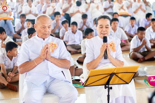 ภาพ No.199284:พิธีทอดผ้าป่าทำนุบำรุงศาสนสถาน ณ วัดลำพญา ตำบลลำพญา อำเภอบางเลน จังหวัดนครปฐม ในโครงการธรรมยาตรา กตัญญูบูชา มหาปูชนียาจารย์ พระมงคลเทพมุนี(สด จนฺทสโร) พระผู้ปราบมาร อนุสรณ์สถาน 7 แห่ง ปีที่ 13 วันที่ 21 มกราคม พ.ศ. 2568