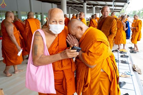 ภาพ No.245194:วันเสาร์ที่ 13 กันยายน พ.ศ. 2568 พิธีถวายสังฆทานแด่คณะสงฆ์ 323 วัด ปีที่ 21 ครั้งที่ 181 พิธีมอบกองทุนหนุนแรงใจช่วยครูใต้ ปีที่ 18 ครั้งทึ่ 144 และพิธีทำบุญอุทิศส่วนกุศลให้ผู้วายชนม์ ณ ศูนย์ปฏิบัติธรรมภาคใต้ จ.สงขลา