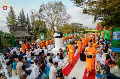 ภาพ No.206786:พิธีตักบาตรพระ 1,000 รูป ปืที่ 7 วันอาทิตย์ที่ 9 กุมภาพันธ์ พ.ศ. 2568 ณ วัดห้วยตองสัก อำเภอจอมทอง จังหวัดเชียงใหม่