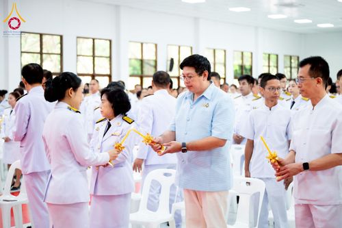 ภาพ No.237754:พิธีถวายเครื่องราชสักการะและวางพานพุ่ม และพิธีจุดเทียนถวายพระพรชัยมงคล เนื่องในโอกาสวันเฉลิมพระชนมพรรษา สมเด็จพระนางเจ้าสิริกิติ์ พระบรมราชินีนาถ พระบรมราชชนนีพันปีหลวง วันอังคารที่ 12 สิงหาคม พ.ศ. 2568  ณ อาคารปลูกศรัทธา 2 วัดพระธรรมกาย