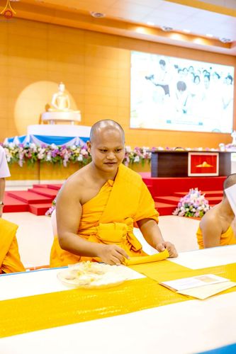 ภาพ No.228088:วันอาทิตย์ที่ 1 มิถุนายน พ.ศ. 2568 พิธีมุทิตาพระอุปสมบทอุทิศชีวิต ณ ห้องแก้วสารพัดนึก 1 วัดพระธรรมกาย