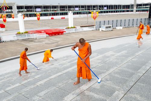 ภาพ No.218887:วันศุกร์ที่ 18 เมษายน พ.ศ. 2568 การเตรียมงานในลานธรรม , พระมหาธรรมกายเจดีย์ เพื่องานวันคุ้มครองโลก 22 เมษายน พ.ศ. 2568