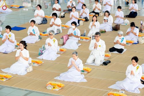 ภาพ No.152004:พิธีบุพเปตพลี ครั้งที่ 155 ร่วมอุทิศบุญแด่หมู่ญาติที่ล่วงลับไปแล้ว และสืบทอดอายุพระพุทธศาสนา วันจันทร์ที่ 2 กันยายน พ.ศ. 2567 (วันพระ แรม 14 ค่ำ เดือน 9) ณ หอฉันคุณยายอาจารย์ฯ วัดพระธรรมกาย